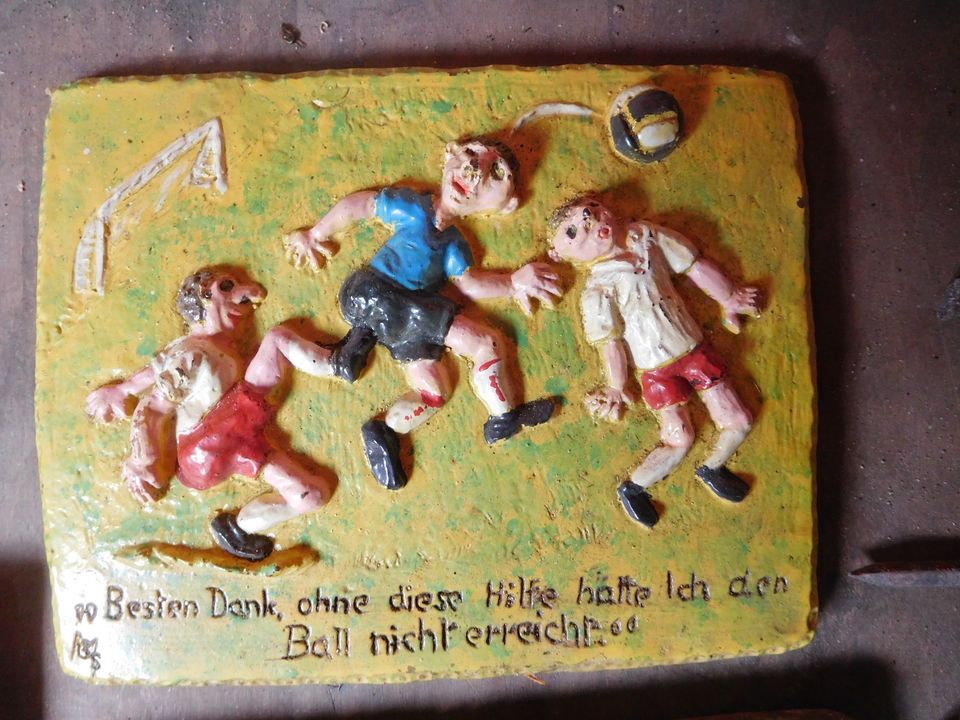 Rarität aus Nachlaß: Witze als Reliefs in Oersberg