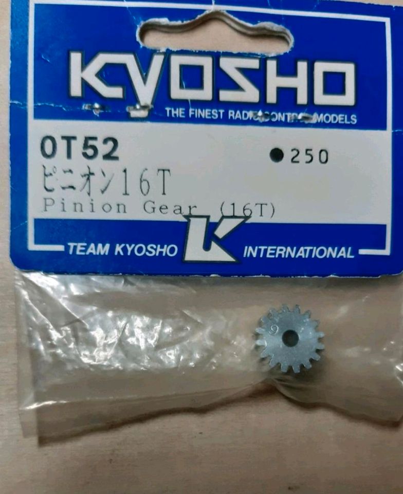 Verschiedene Kyosho Ersatzteile, Zubehör in Uplengen