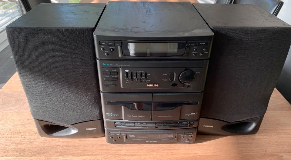 Stereoanlage (CD-, 2x Kasetten-, Radioplayer) in Lauchringen