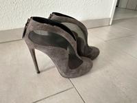Alaïa Pumps High Heels, hohe Absatzschuhe Stiletto, Gr. 37,5 Hessen - Rüsselsheim Vorschau