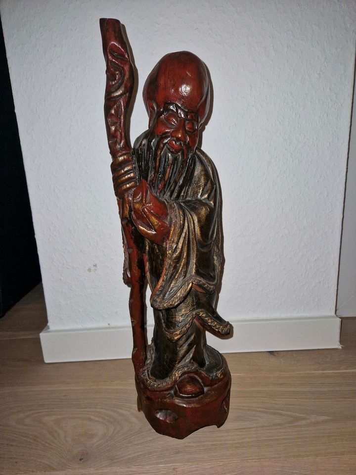 Holzfigur Handgeschnizt "Konfuzius " 51 cm hoch in Hamburg