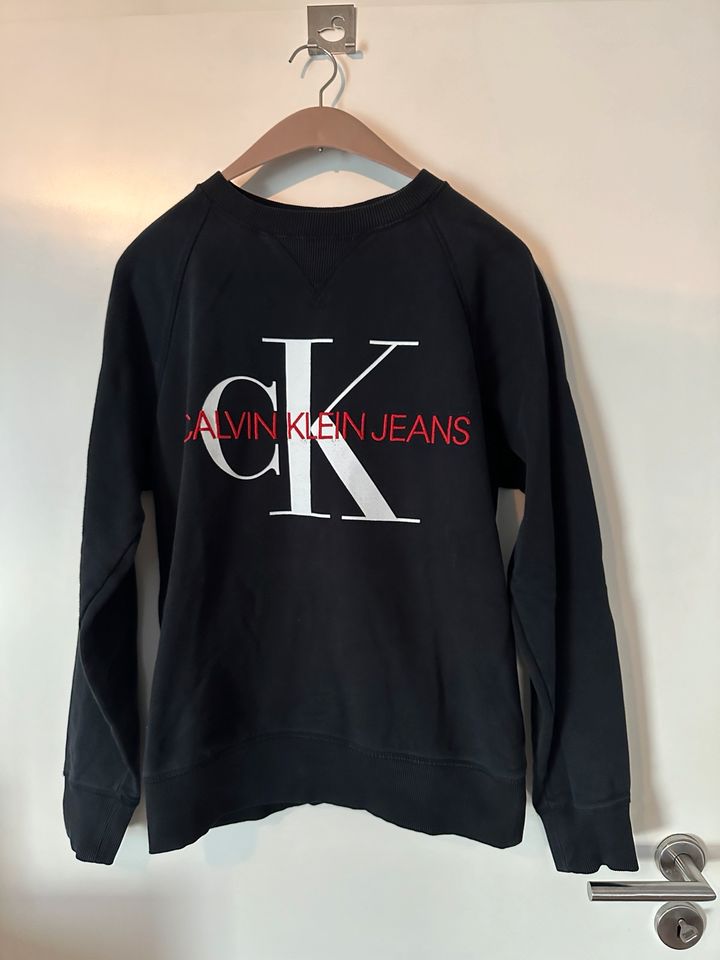 Calvin Klein Jeans Pullover Sweatshirt Größe S Schwarz in Lebach