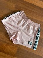 Wunderschöne Adidas Damen Shorts Niedersachsen - Ilsede Vorschau