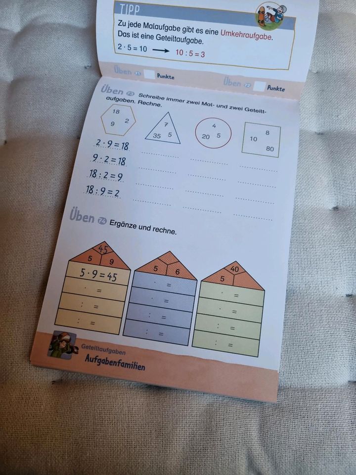 Übungsblock Mathe 2. Klasse v. Duden in Neustadt a.d.Donau