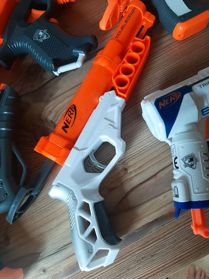 Nerf Set 7teilig plus Munition in Brüggen