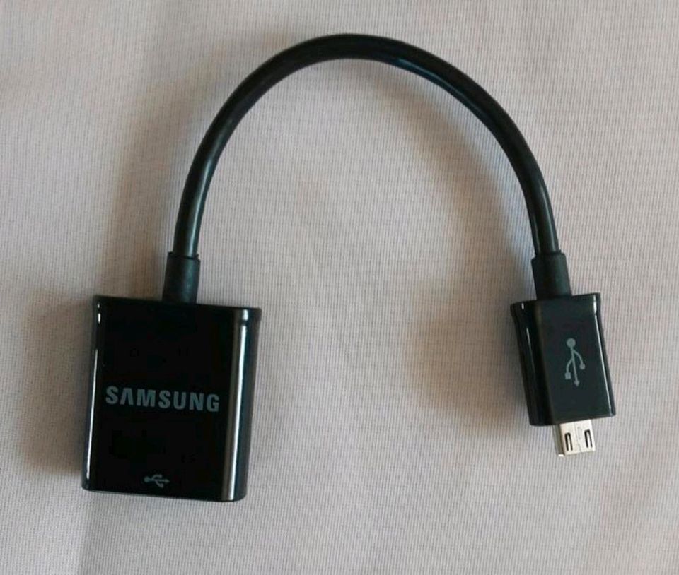 Samsung Datenkabel microUSB-auf-USB ET-R205U in Nürnberg (Mittelfr)