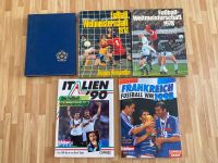5 Antike Bücher Fußball Weltmeisterschaft Düsseldorf - Oberkassel Vorschau