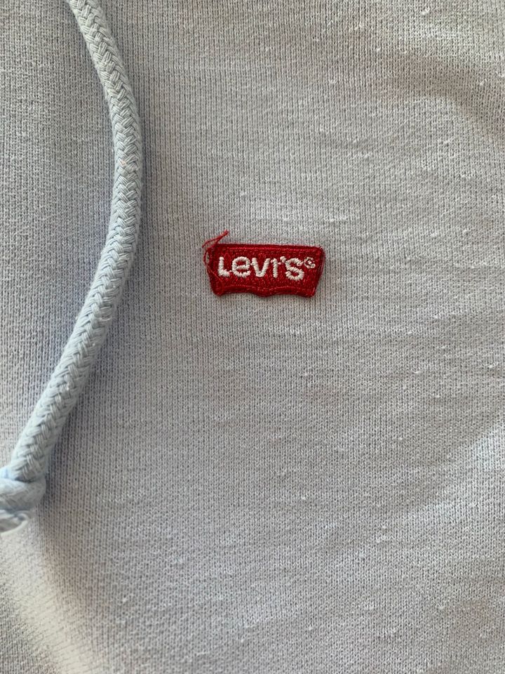 Levi’s Kapuzensweatshirt / Hoodie in Frankfurt am Main