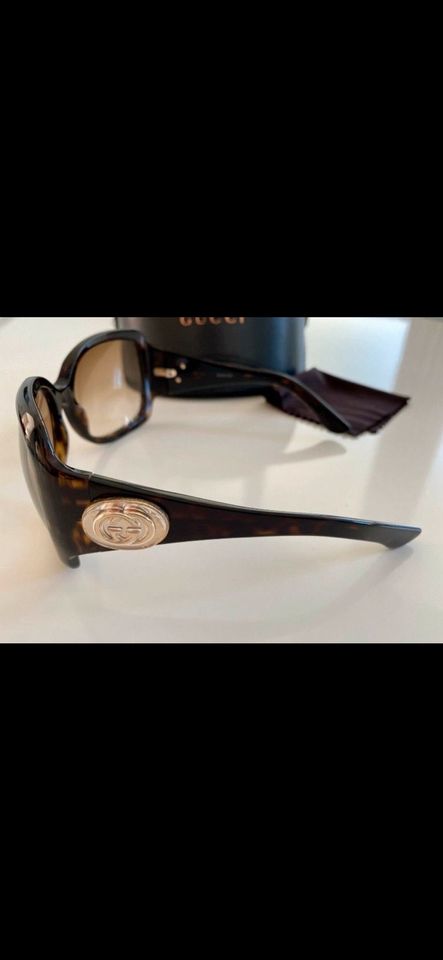 Gucci Vintage Sonnenbrille in Pullach