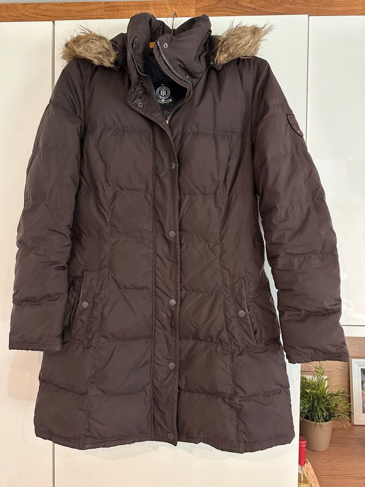 Tommy Hilfiger Winter Daunenjacke, braun in Büdingen