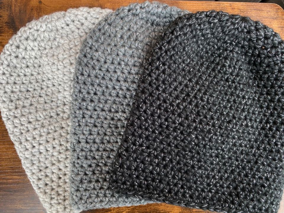 Woll Mütze Beanie Neu Anthrazit Dunkelgrau Damen Metallic in Waren (Müritz)