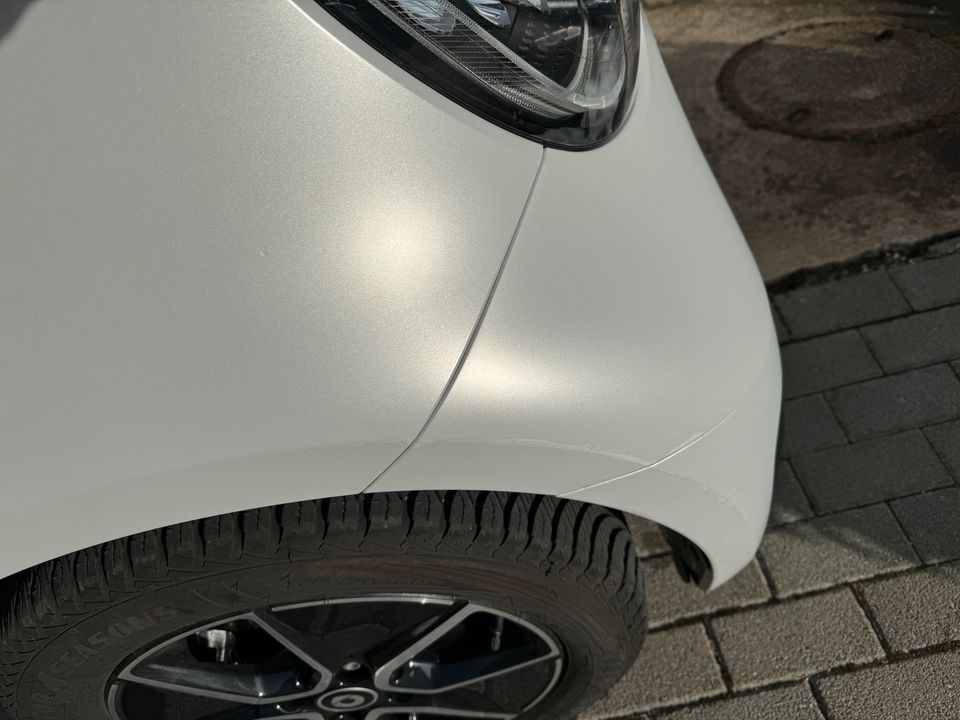 smart eq fortwo cabrio Passion , 22KW-Lader, EZ: 02/2023, 4800 km in Gärtringen