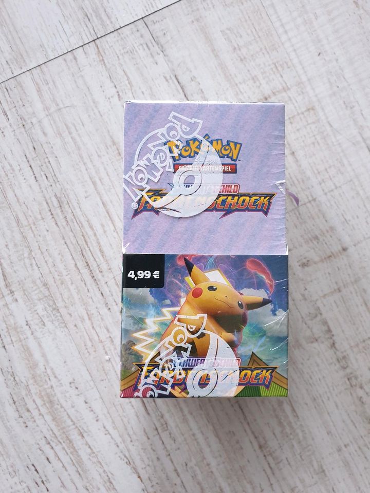 Pokémon Karten Farbenschock Display neu in Westerstede