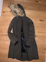 Khaki Guess Wintermantel aus USA, wie Neu, Kapuze/Fell Berlin - Reinickendorf Vorschau