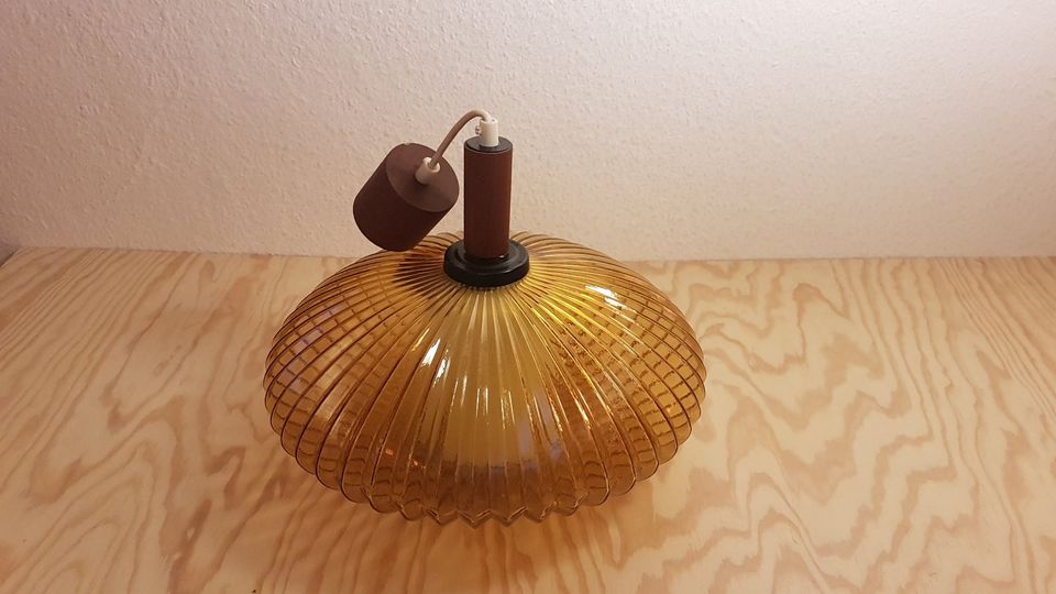 Riffelglas bernstein Teak mid century vintage Holz plissee Decke in Centrum