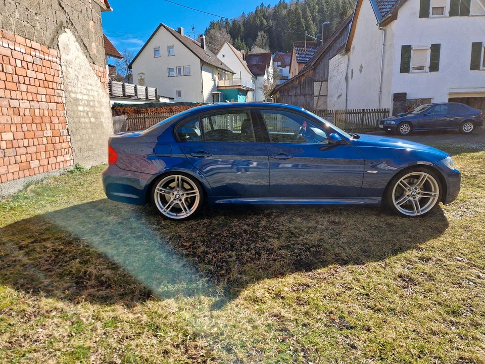 BMW 330d e90 M-paket wenig km in Meßstetten