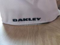 OAKLEY ⭐ Cap Basecap flexfit Mütze weiß L/XL Sachsen - Rossau (Sachsen) Vorschau