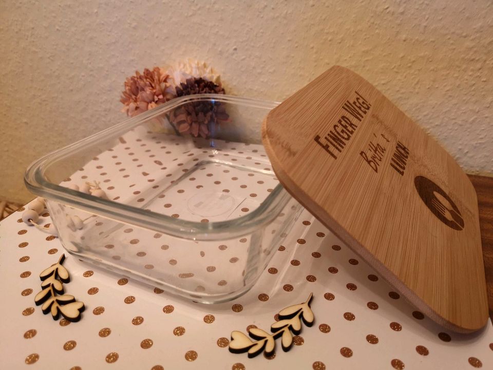 Lunchbox mit individueller Gravur aus Glas mit Bambusdeckel in Lemgo