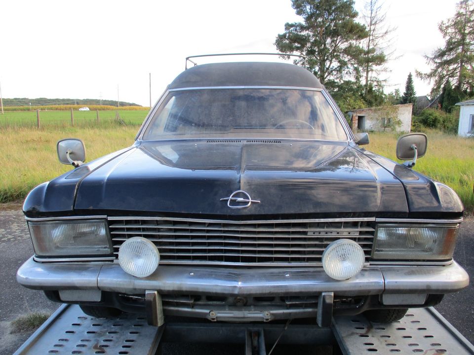 Opel Admiral B -  Bestattungswagen/Leichenwagen, Oldtimer in Neuenrade