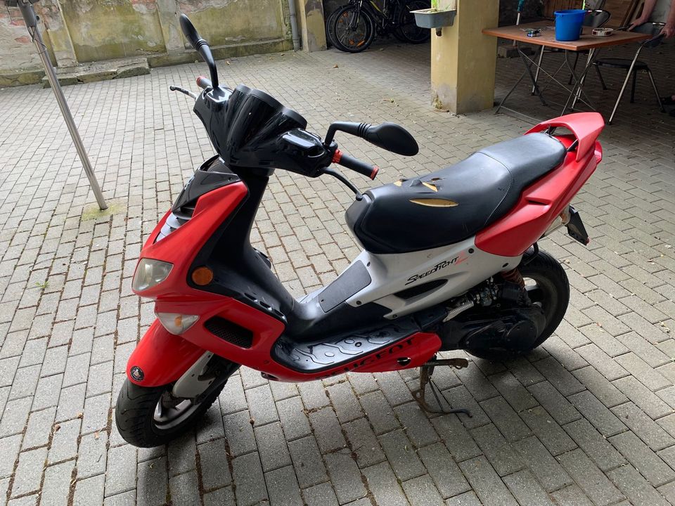 Peugeot Speedfight 2 Malossi Moped Roller 50ccm Scooter in Leisnig