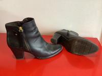 Schwarze Stiefeletten von Tamaris Gr. 39 wie neu Nordrhein-Westfalen - Waltrop Vorschau