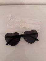 Damenbrille Herz Brille schwarz Karneval Mallorca Kostüm neu Köln - Nippes Vorschau