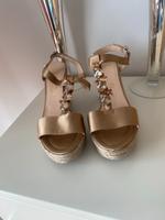 Unisa Sandalen gold beige Größe 40 Neu!!! Sachsen-Anhalt - Merseburg Vorschau
