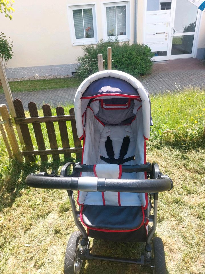 Kombi-Kinderwagen von Bergsteiger mit Zubehör Babywanne Buggy in Burkhardtsdorf