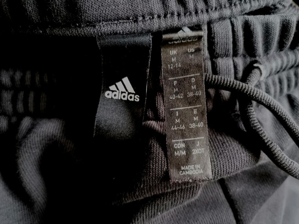 Adidas Jogginghose M schwarz grau Asics Hose 40/42 in Mönchengladbach