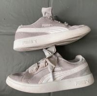 Puma Kinder Mädchen Sneaker Schuhe Gr. 32 grau mit Schleife Bayern - Neufahrn Vorschau