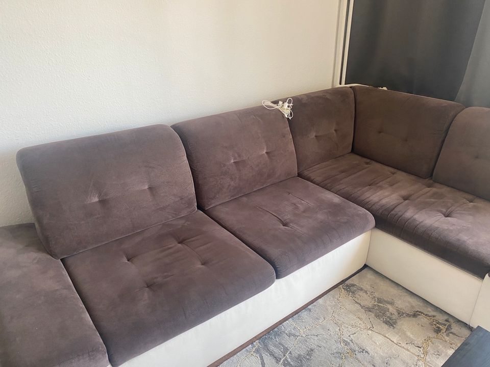 Eck Sofa ausklappbar in Berlin