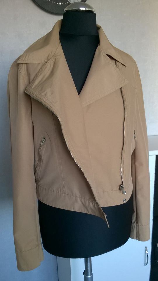 leichte Jacke Bikerjacke crop camel beige braun Gr. XS MNG Mango in Berlin