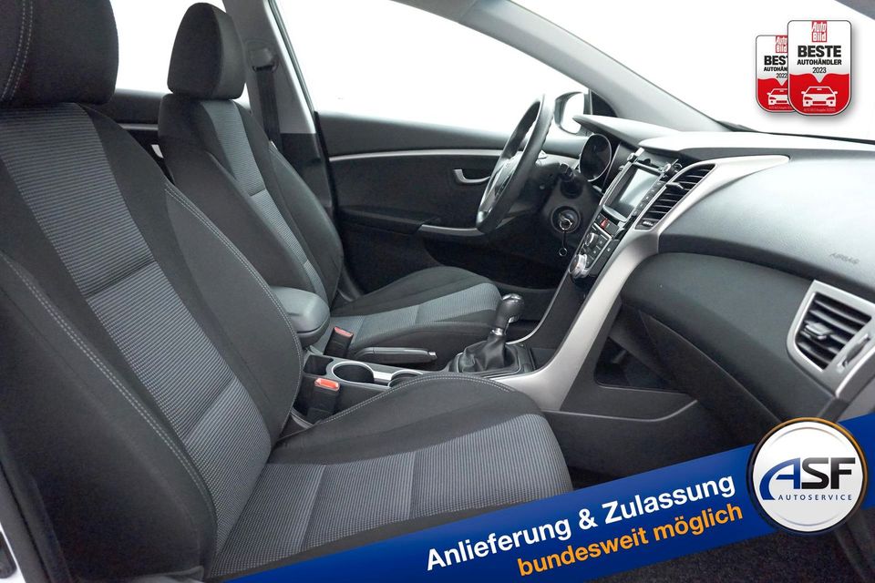 Hyundai i30 Kombi Trend blue #AHK # Kamera #CD #Navi ... in Fürstenwalde (Spree)