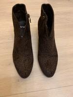 Stiefeletten Leo-Muster Nordrhein-Westfalen - Dinslaken Vorschau