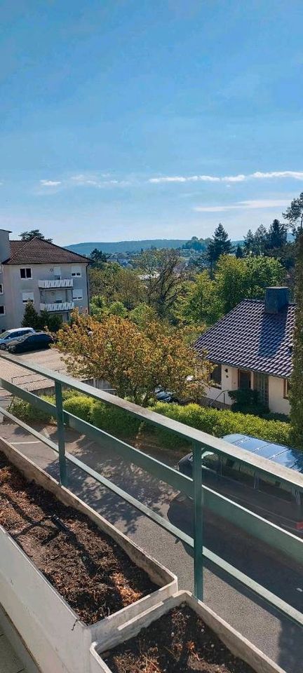 Bad Wildungen : helle 2 Zimmerwohnung mit Balkon in Bad Wildungen
