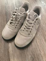 Nike Schuhe Größe 42.5 Hessen - Trebur Vorschau