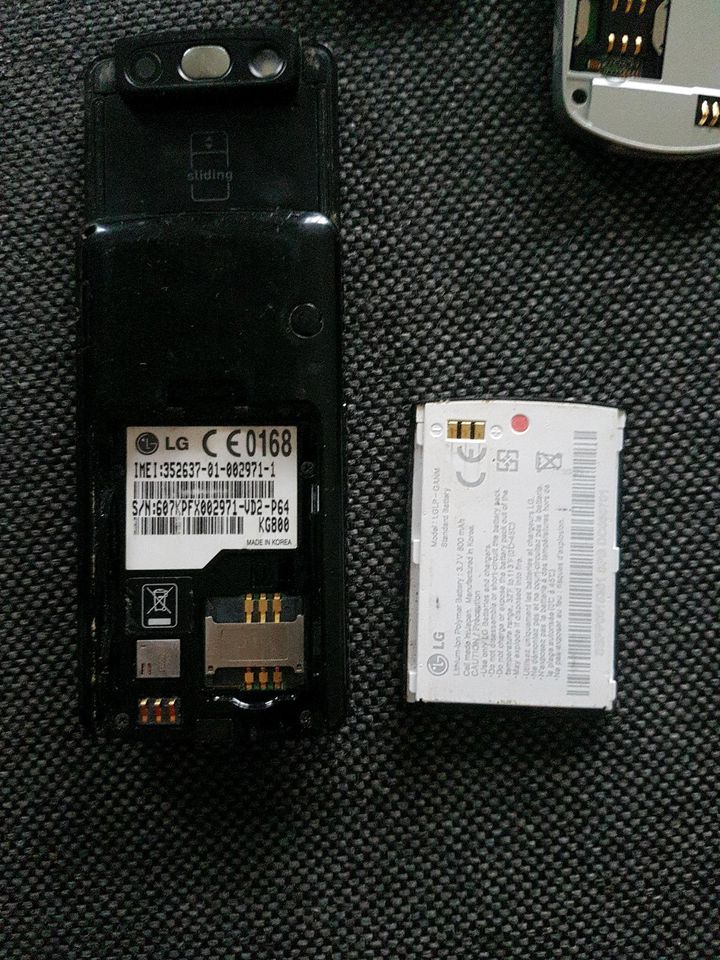 Nokia 6700s  Samsung Motorola  Trium Handy Retro in Coswig