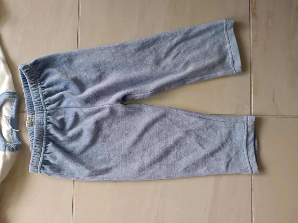  weiß-lilanes Pyjama, Gr. 86/92, neu in Villingen-Schwenningen