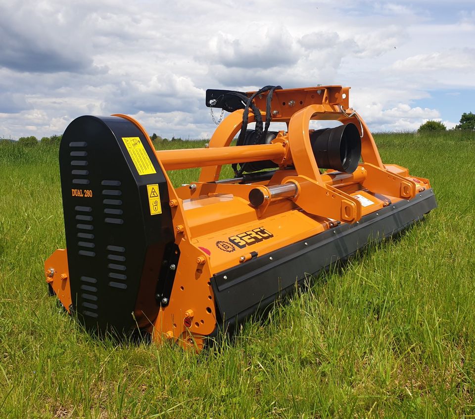 Berti Mulchgerät DUAL 280 Mulcher Schlegelmulcher schwer in Reiskirchen