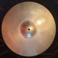 Avedis Zildjian 18“ Crash Becken 1964 HERVORRAGENDER ZUSTAND Nordrhein-Westfalen - Borgentreich Vorschau