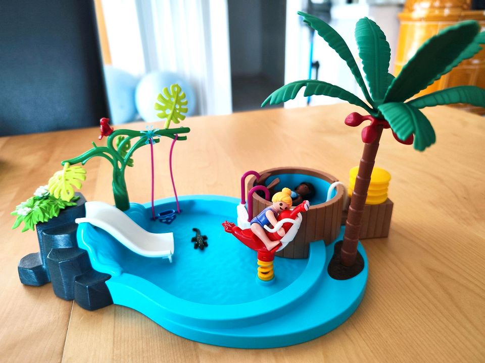 Playmobil Family Fun 70611 Kinderbecken mit Whirlpool in Teichland