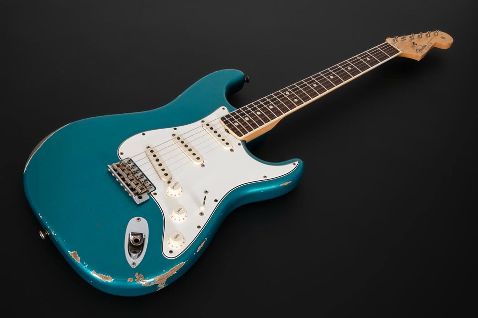 2020 Fender Custom Shop ’63 Stratocaster Relic Ocean Turquoise in Paderborn