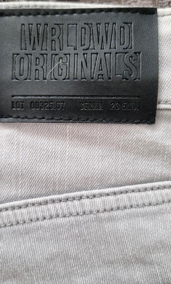 H&M Jeans Shorts, grau, Gr. 164, ungetragen in Dortmund