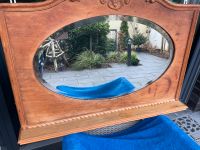 Antiker Spiegel mit Facette mit Holzablage Nordrhein-Westfalen - Rheine Vorschau