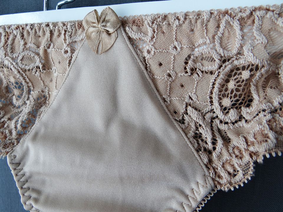 String Panty Slip Höschen mit Spitze NEU Unterhose Damenwäsche in Waren (Müritz)