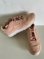 Reebok Classic Leder trendy Sneaker Pastell Größe 38 UK 5 Saarland - Saarlouis Vorschau