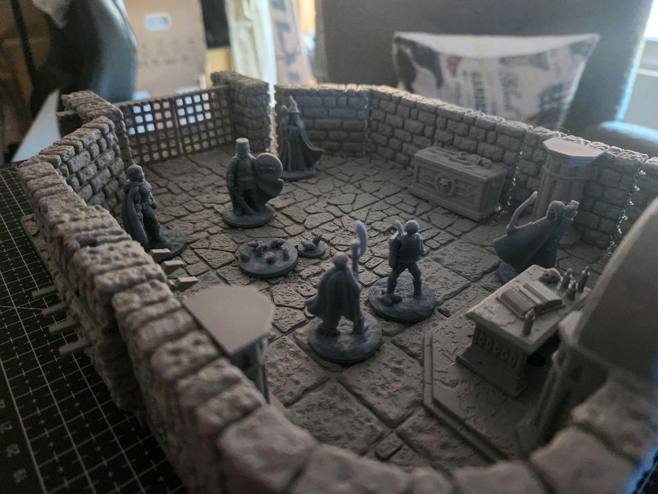 STARTER SET RPG Dungeon & Miniaturen für D&D,Tabletop,Brettspiel in Hamburg