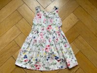 Sommerkleid Blumen ärmellosGröße 122 Friedrichshain-Kreuzberg - Kreuzberg Vorschau