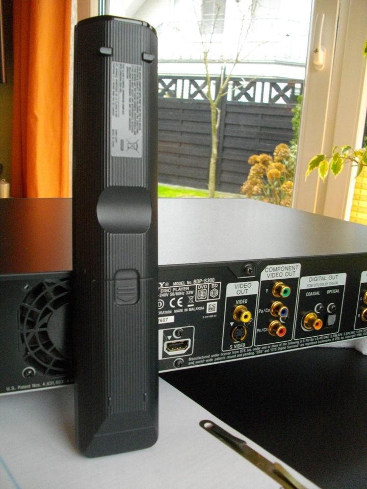 Sony BDP-S 300 Bluray Player in Tangstedt 