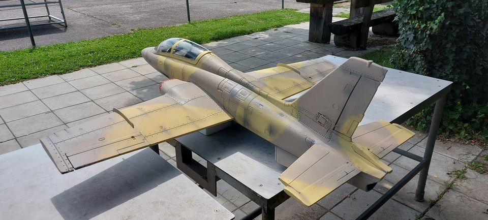 Modellflugzeuge - Werkstattverkauf in Heitersheim